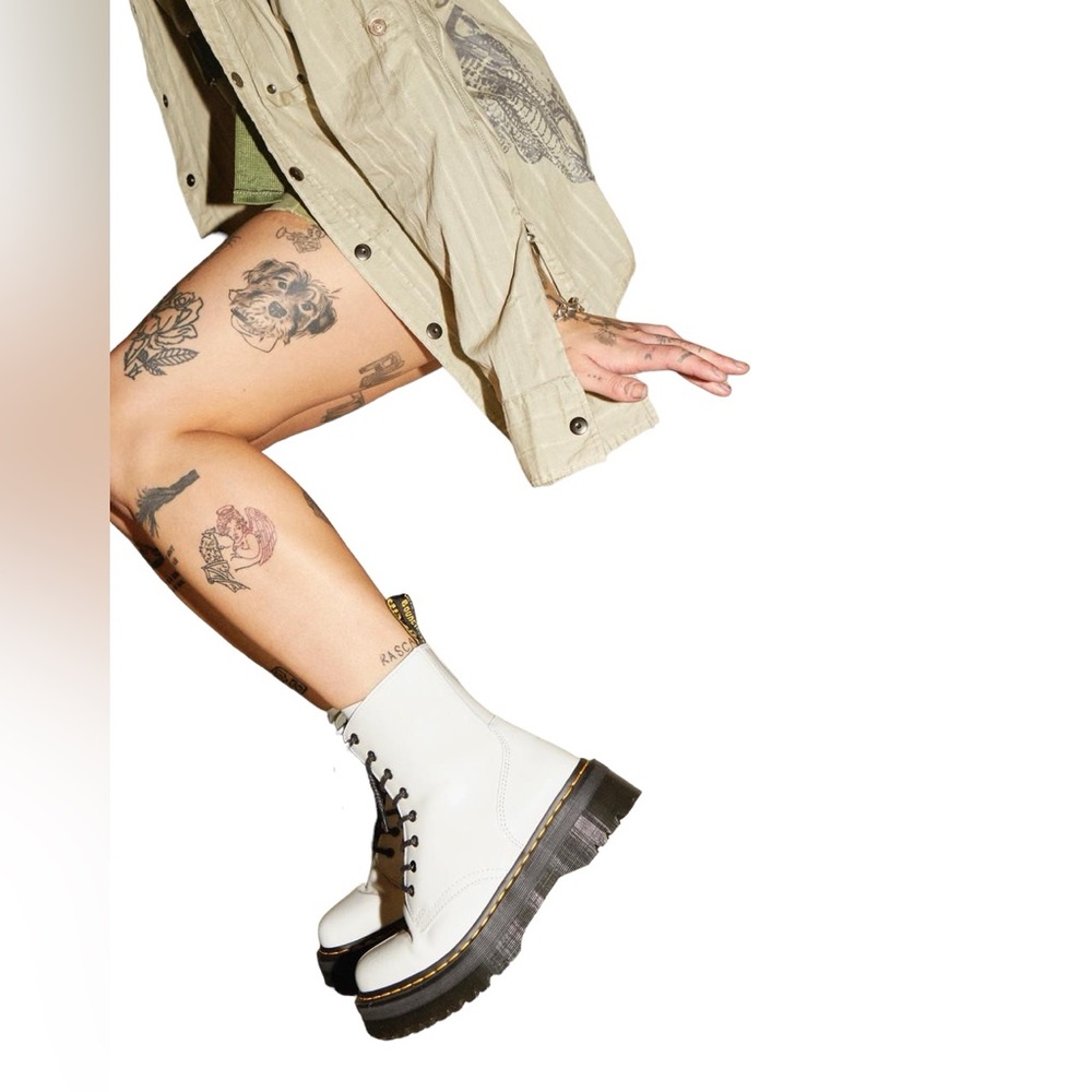 Dr. Marten Jadon Boot Smooth Leather Platform White